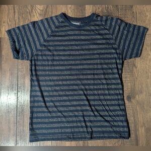 Residence Mens T-Shirt Gray & Navy Blue Striped Size Large NWOT Cotton Blend